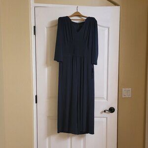 Maggy London Navy Blue 3/4 sleeve V-Neck  Romper Size 8 NWT